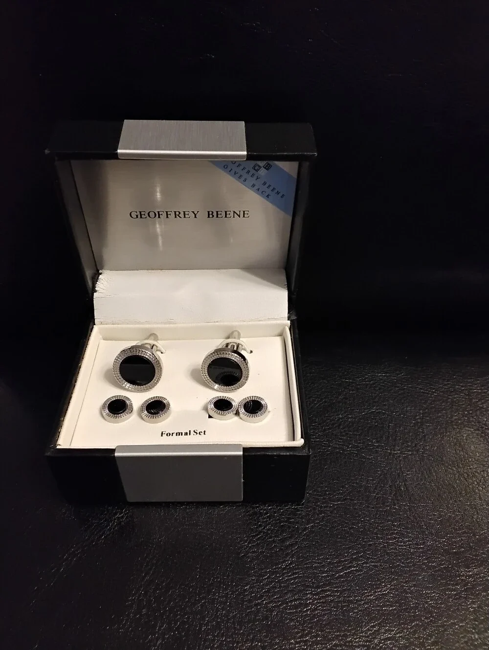NWT Boxed  Geoffrey Beene Cufflinks & Shirt Studs Set Firm Price